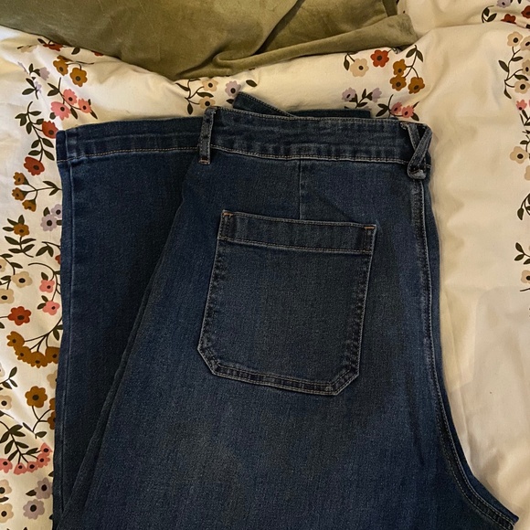 3/4 Capri Reitmans Jeans - Picture 1 of 3